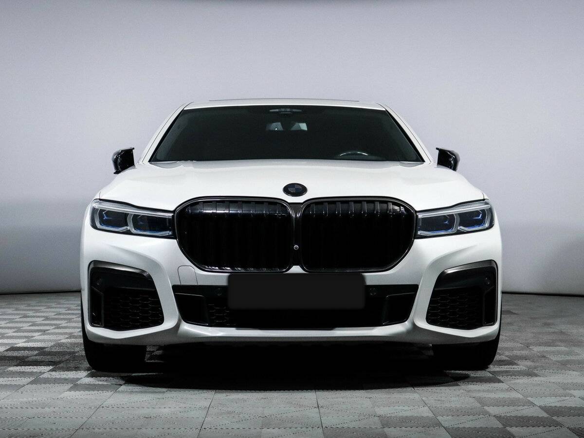 BMW 7 серии 2020