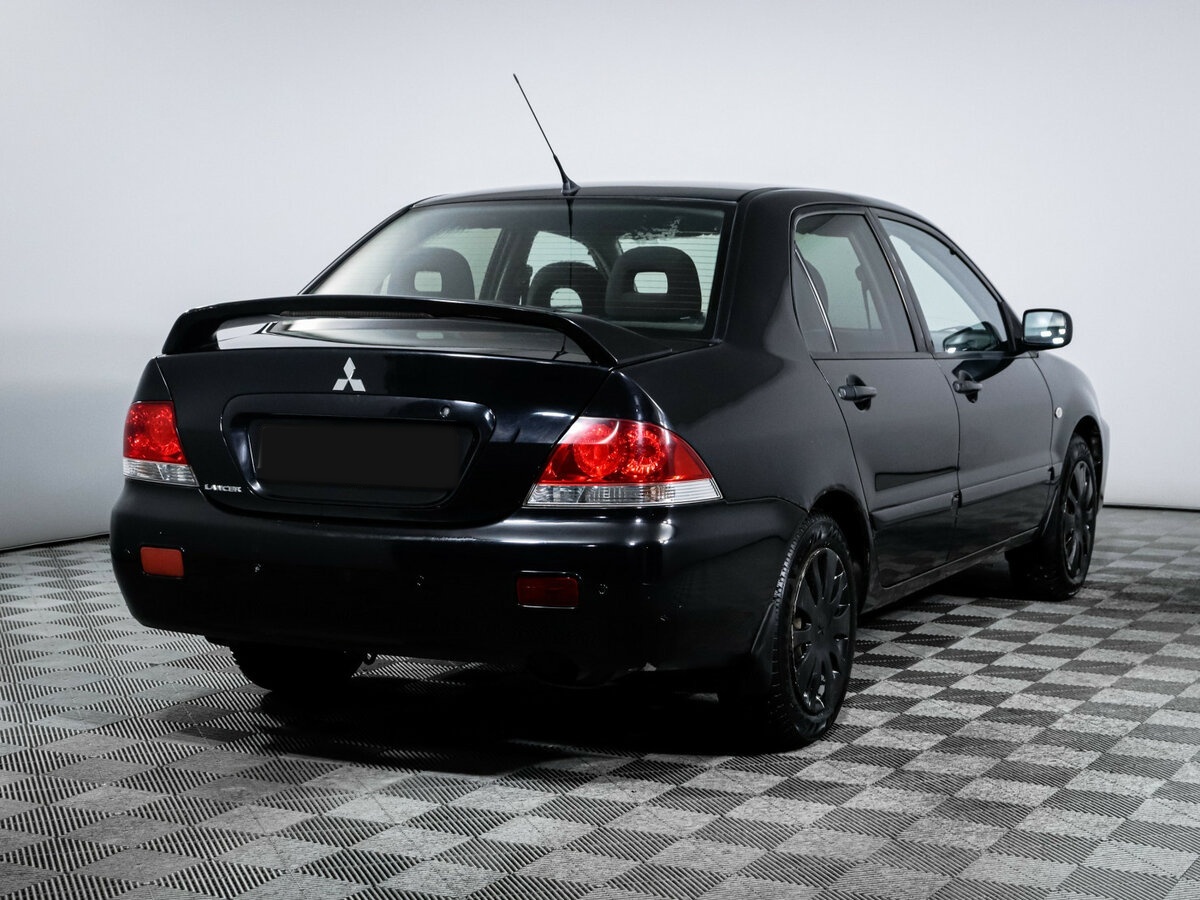 Mitsubishi Lancer