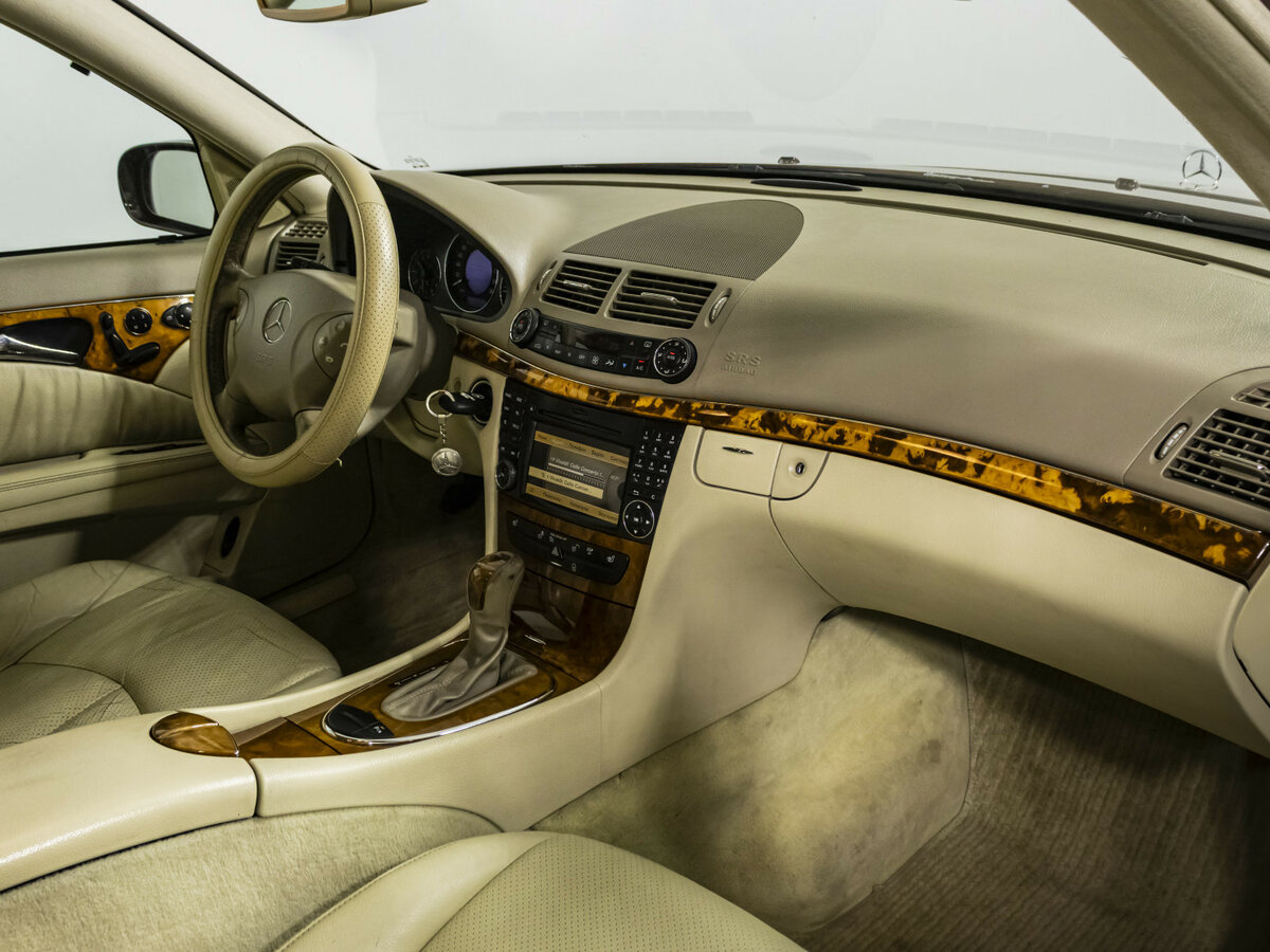 Mercedes-Benz E-Класс