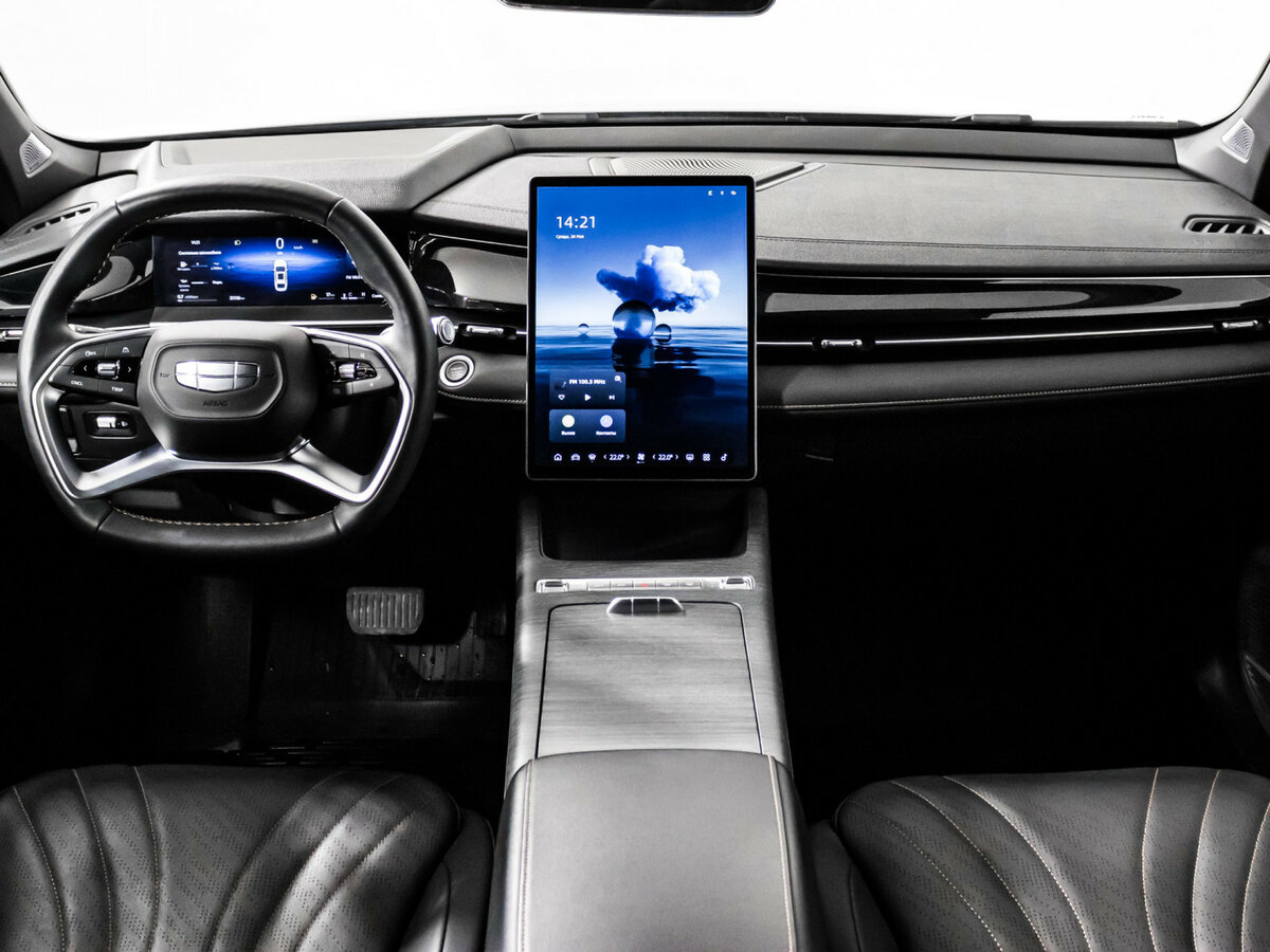 Geely Preface 2024
