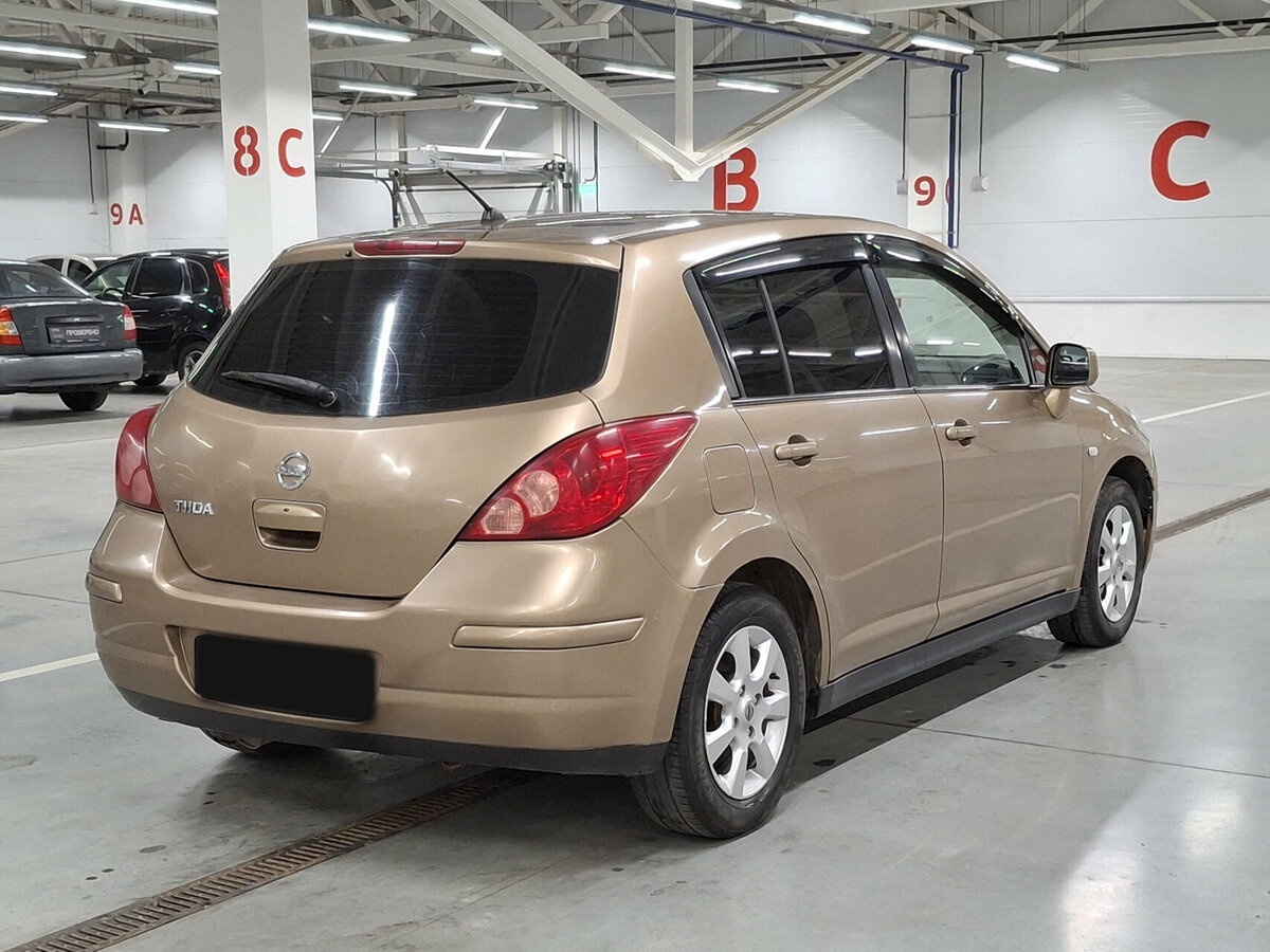 Nissan Tiida