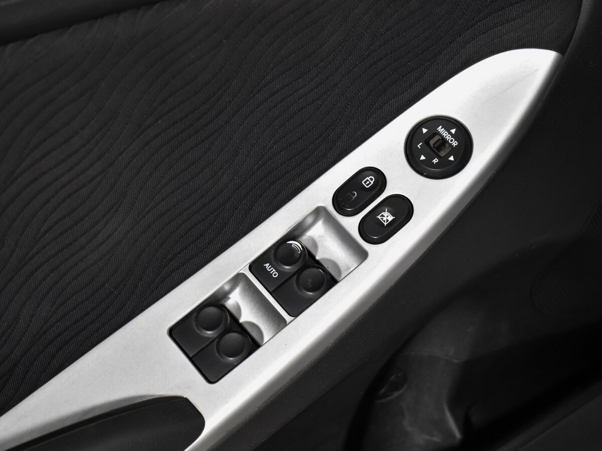 Hyundai Solaris 2012