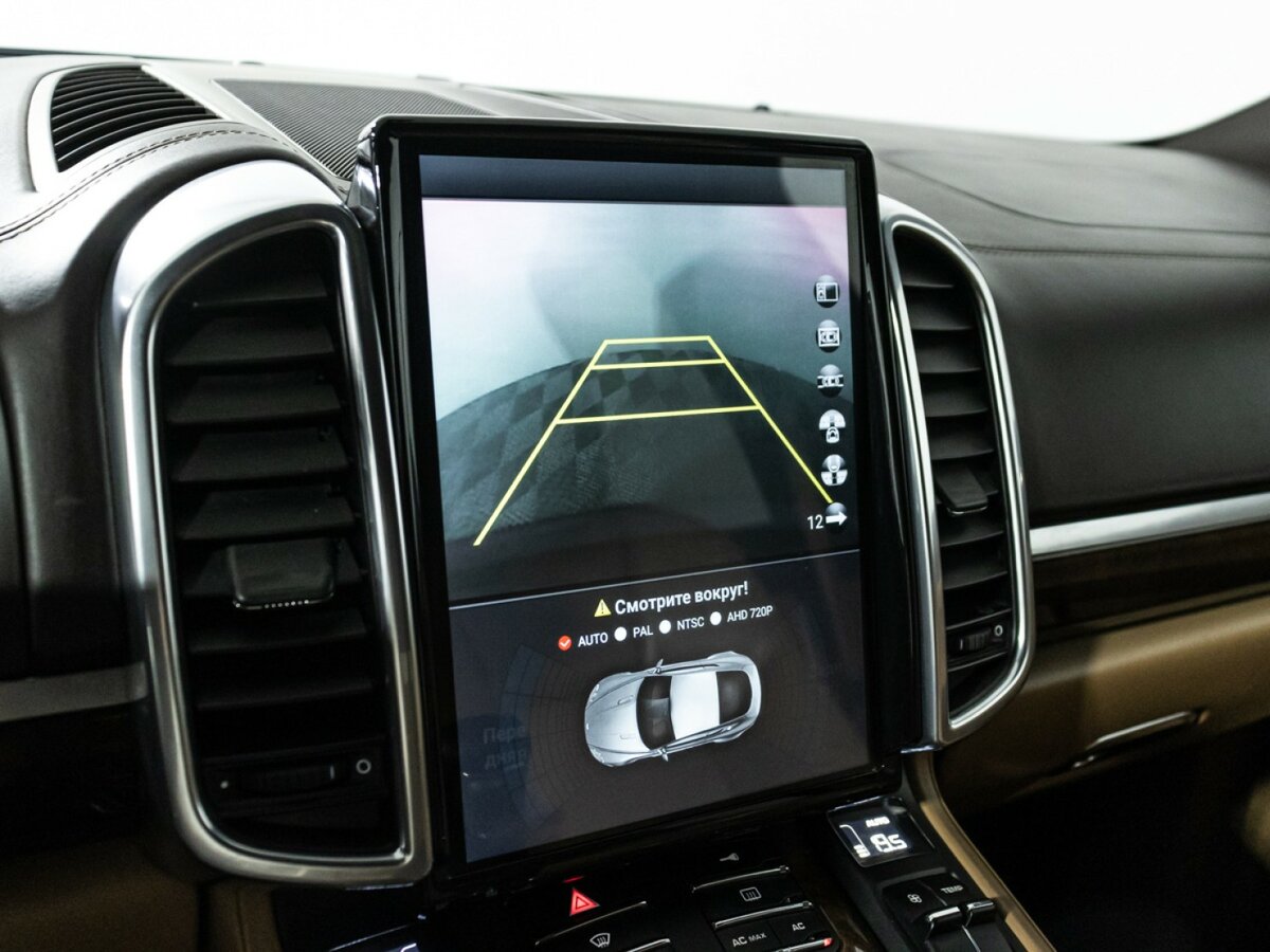 Porsche Cayenne 2011