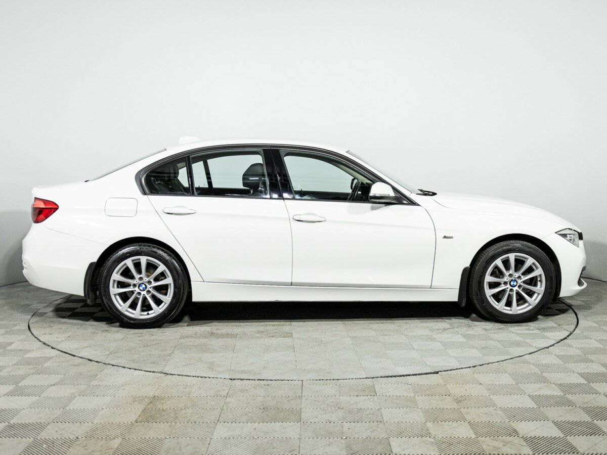 BMW 3 серии 2017