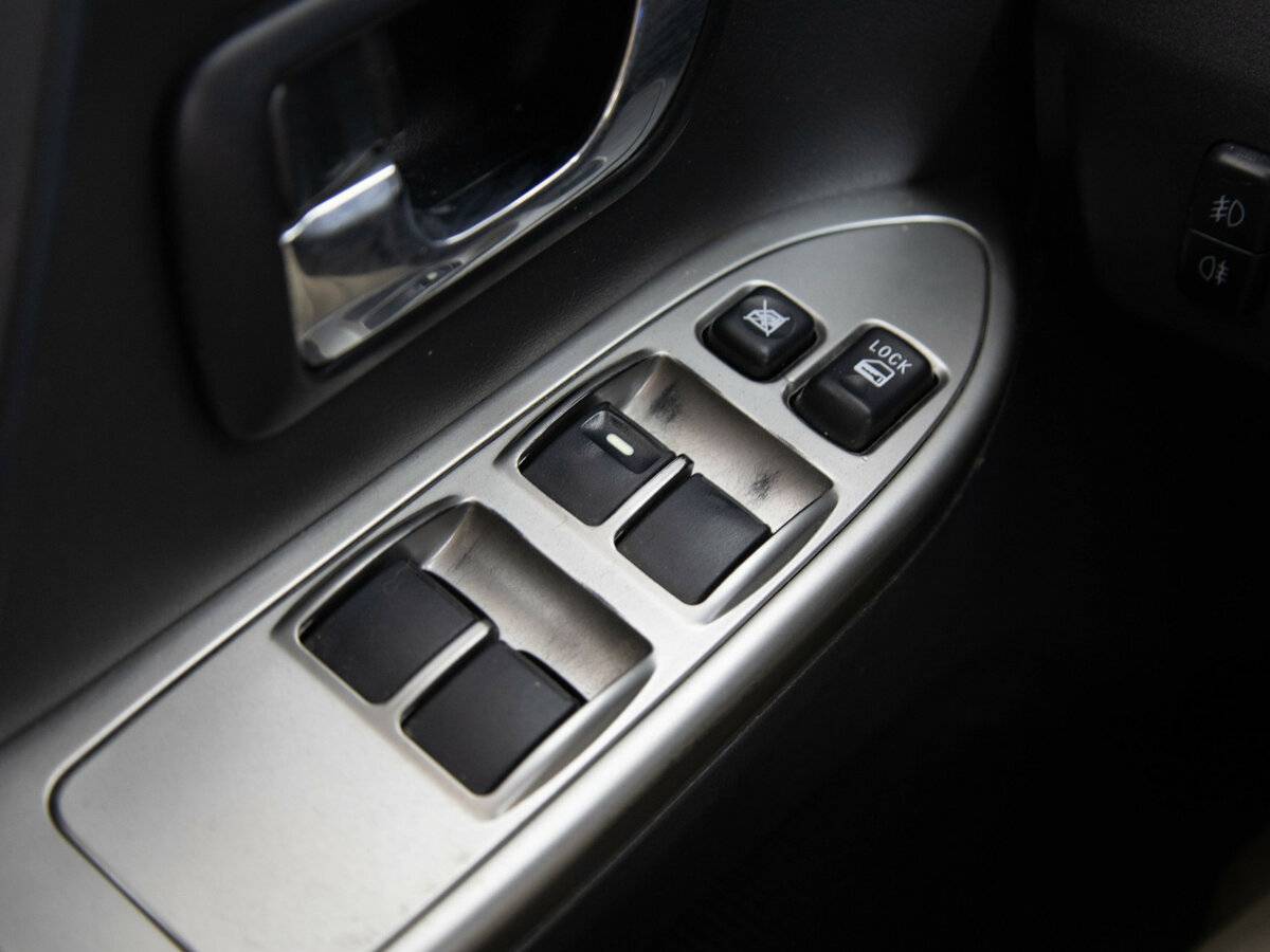Mitsubishi Pajero 2013