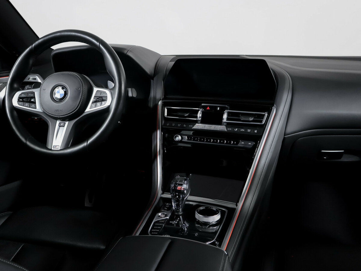 BMW 8 серии 2020