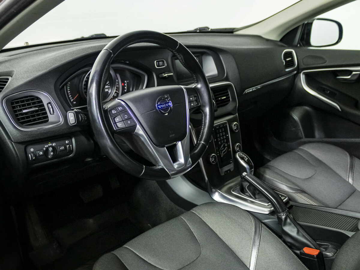 Volvo V40 Cross Country 2014