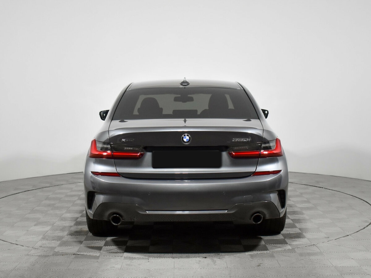 BMW 3 серии 2021