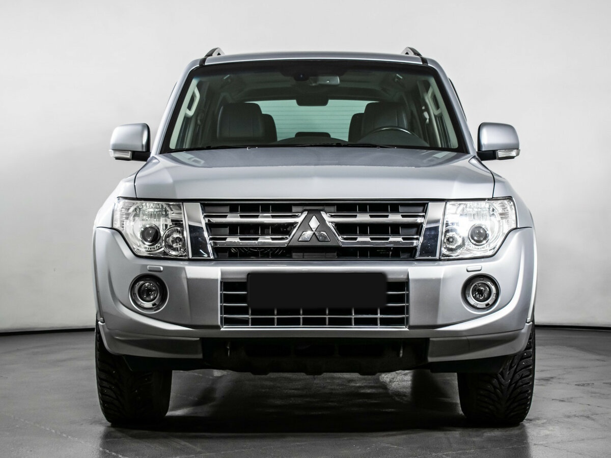 Mitsubishi Pajero 2012
