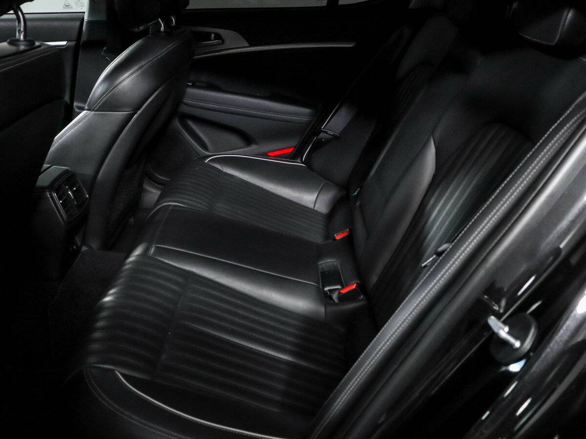 Genesis G70 2018