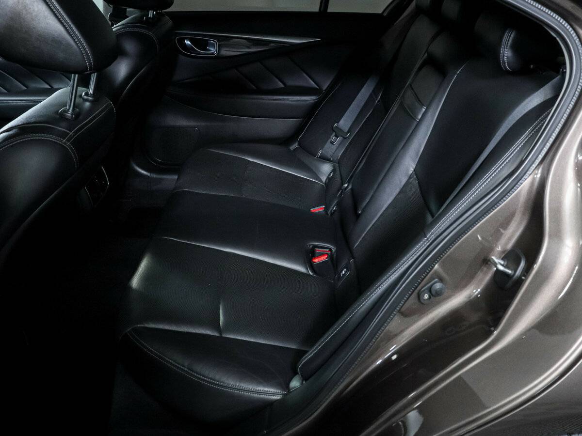Infiniti Q50 2014