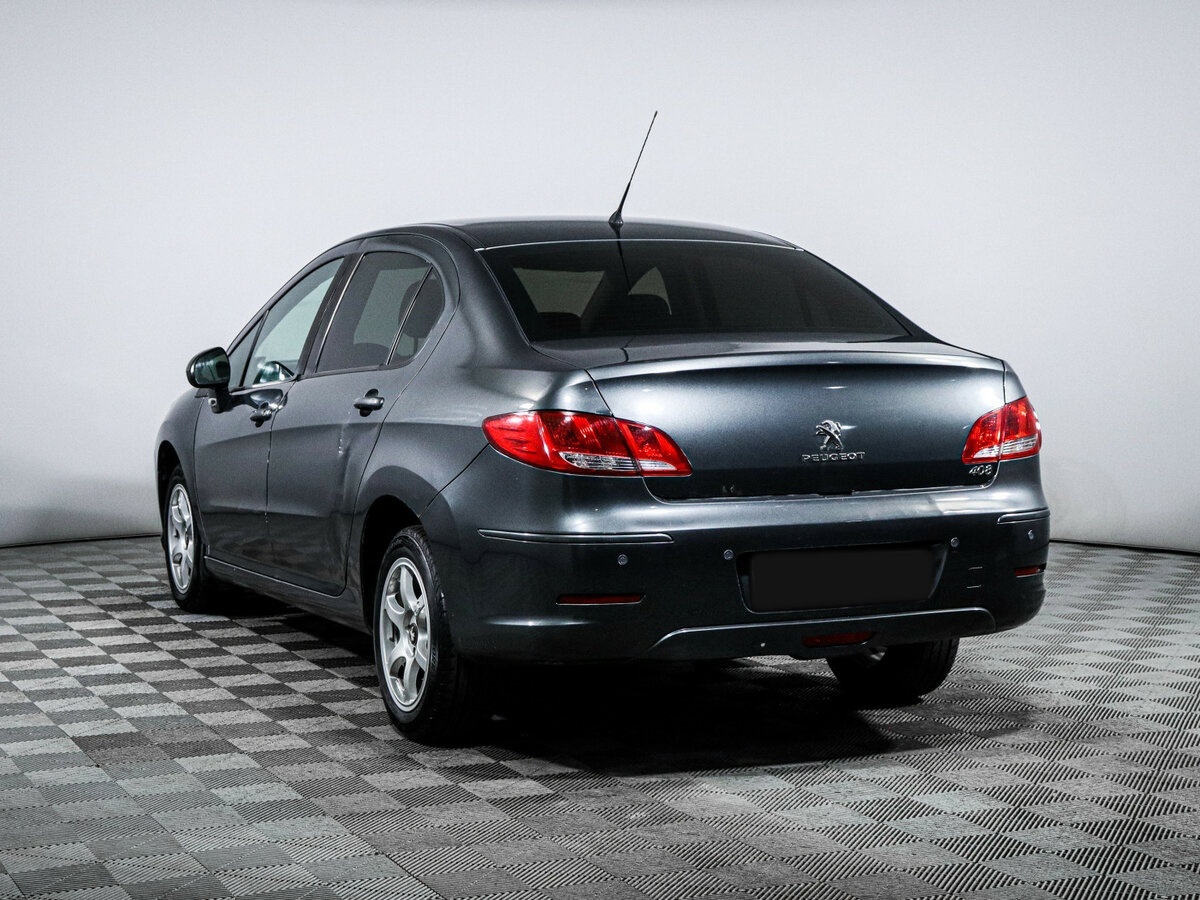 Peugeot 408