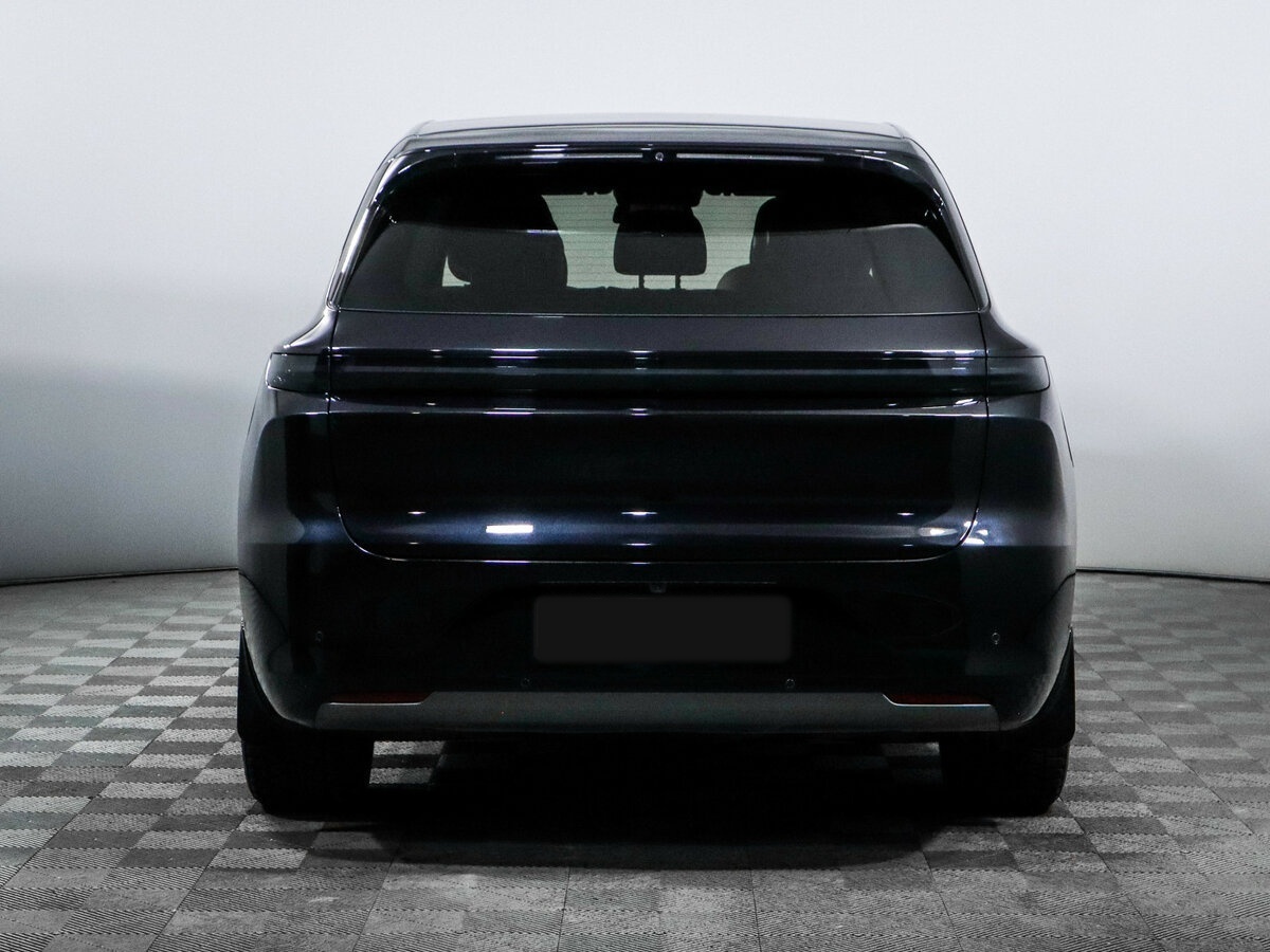 Li Auto (Lixiang) L6
