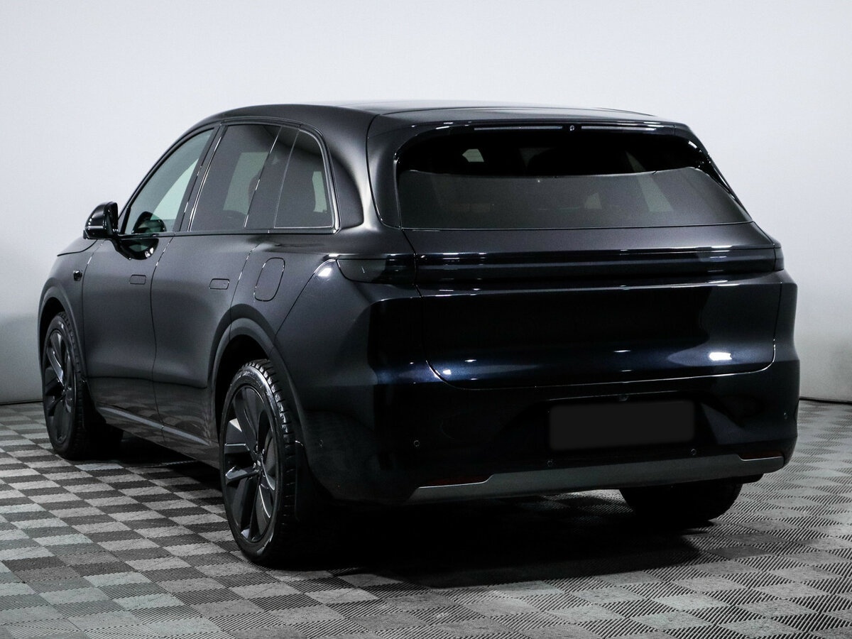 Li Auto (Lixiang) L6