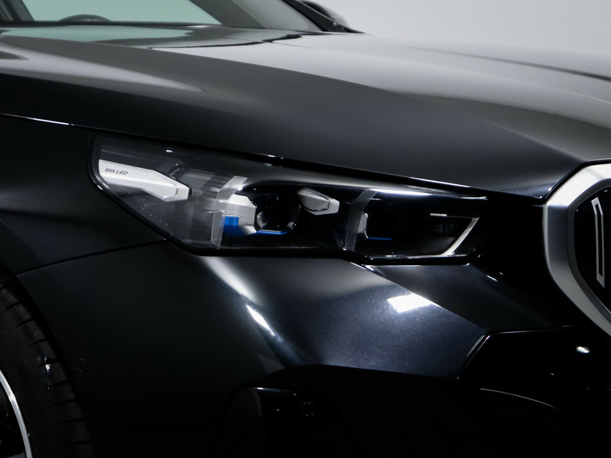 BMW 5 серии 2023