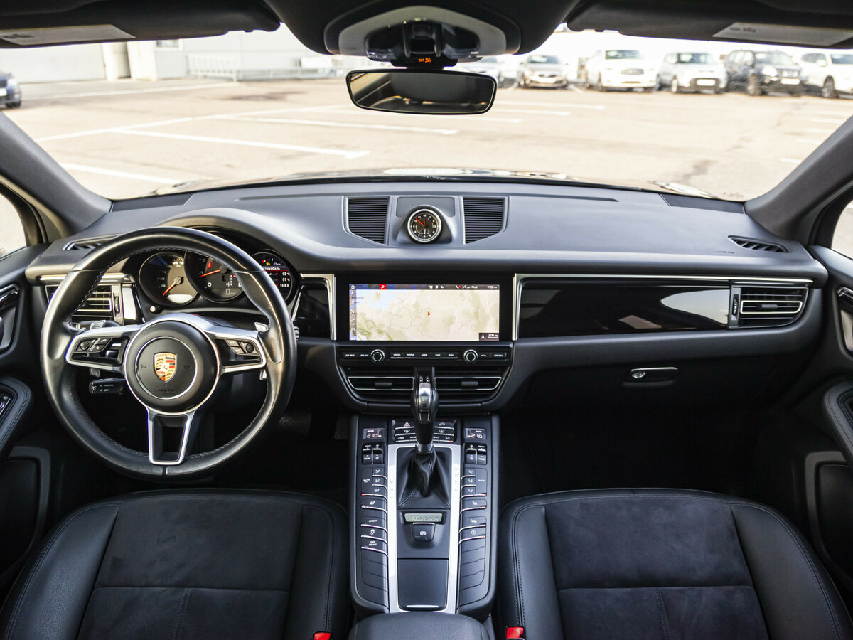 Porsche Macan 2021