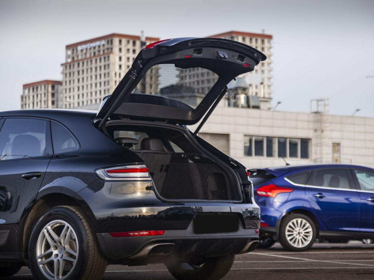Porsche Macan 2021