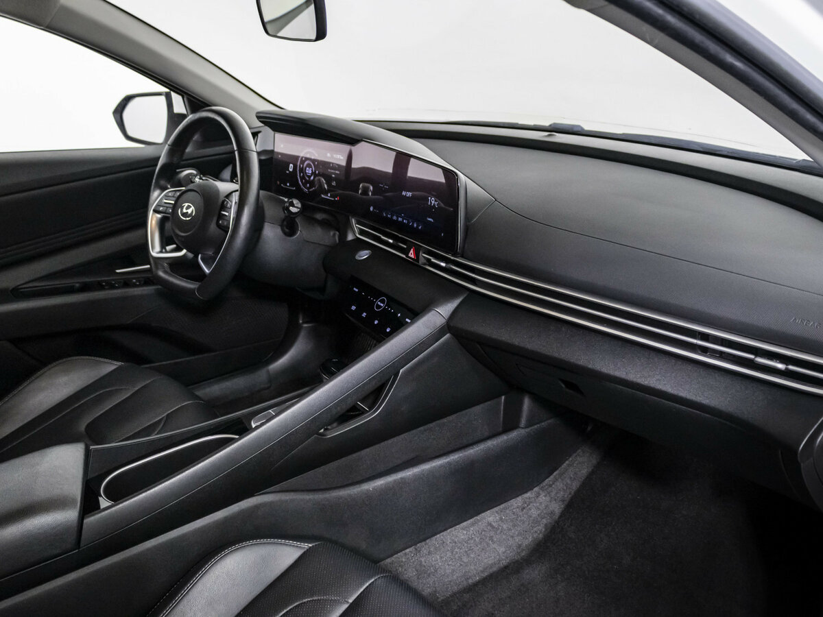 Hyundai Elantra 2021