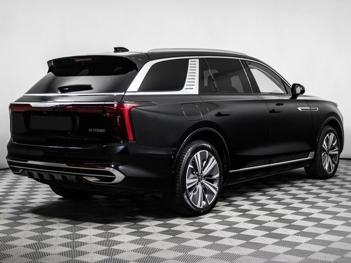 Hongqi E-HS9