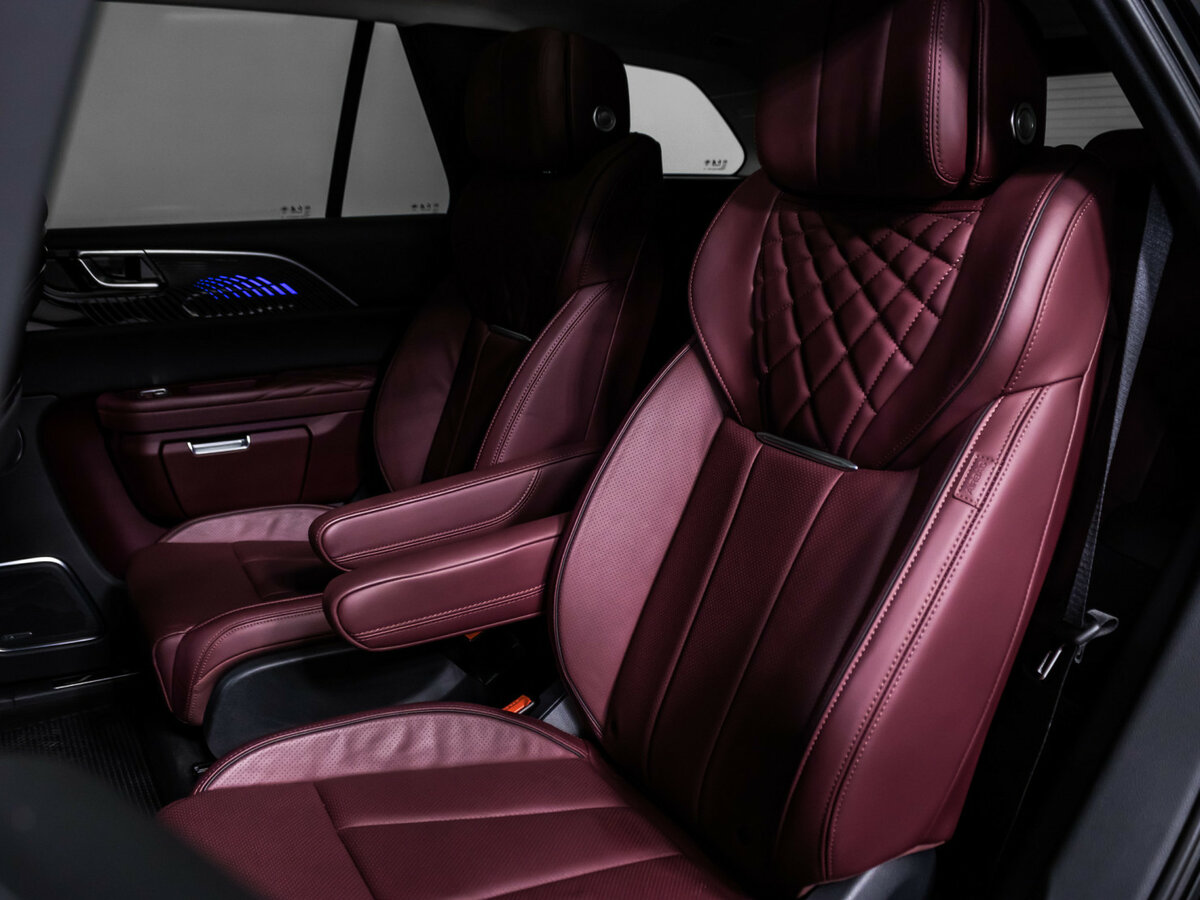 Hongqi E-HS9 2021