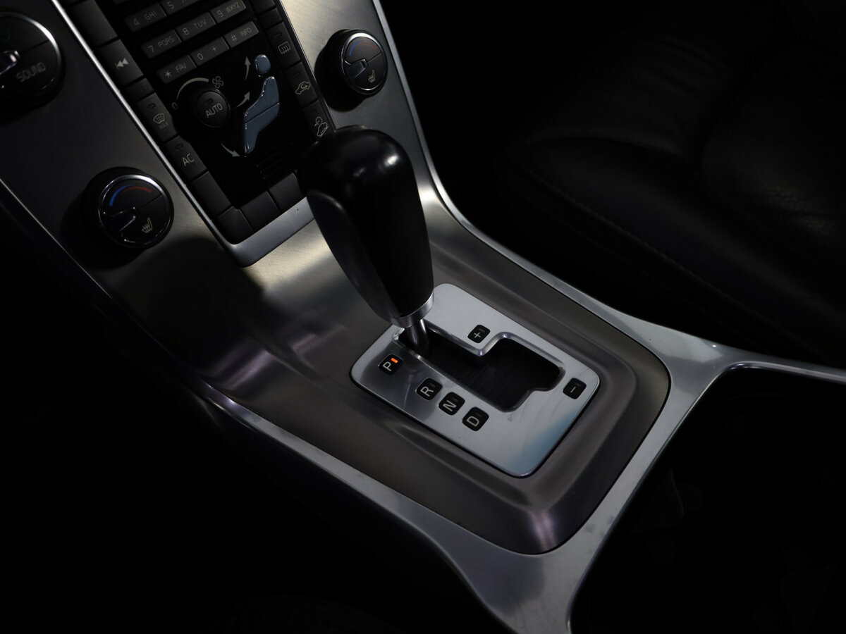 Volvo XC70 2012