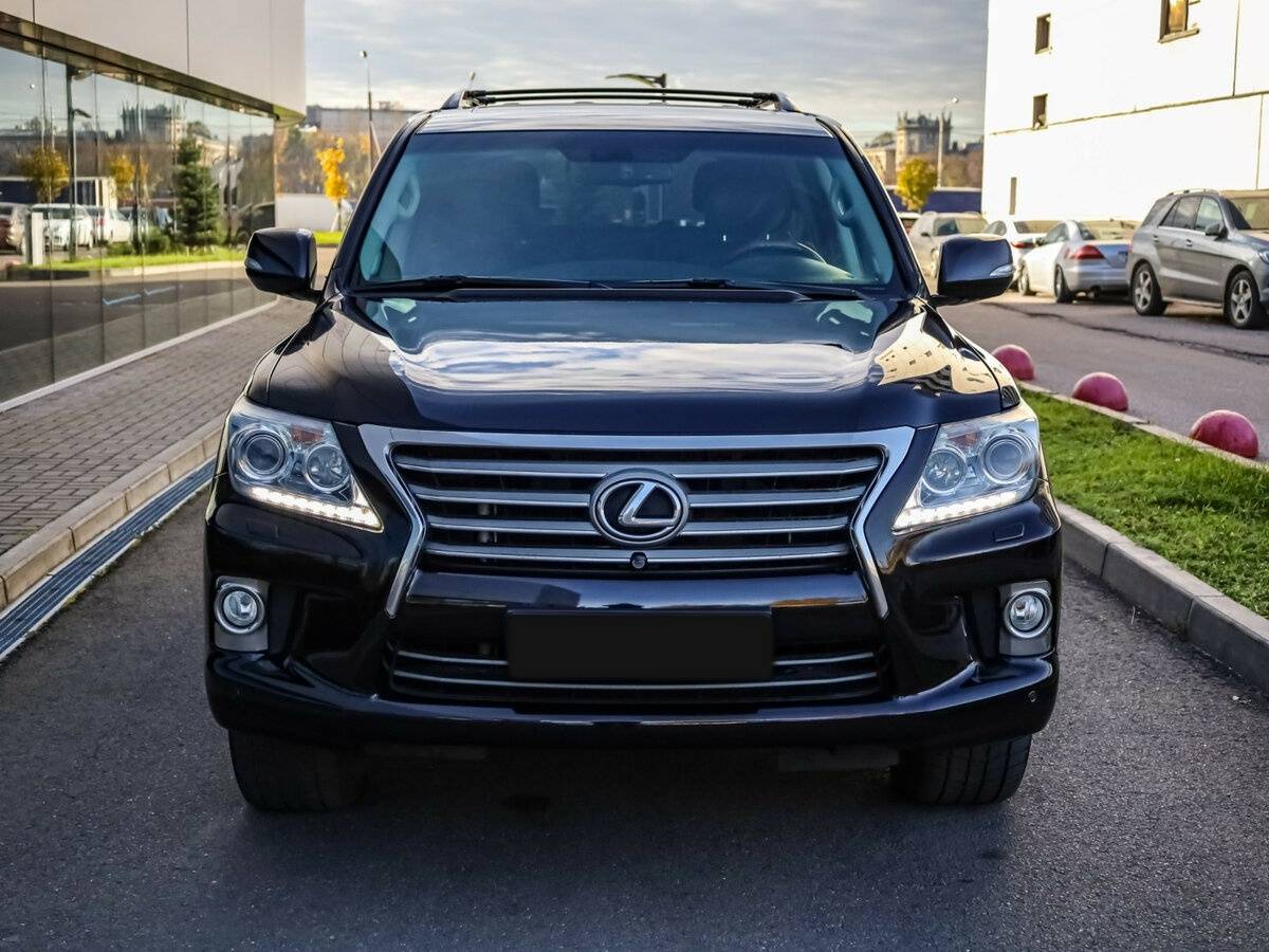 Lexus LX