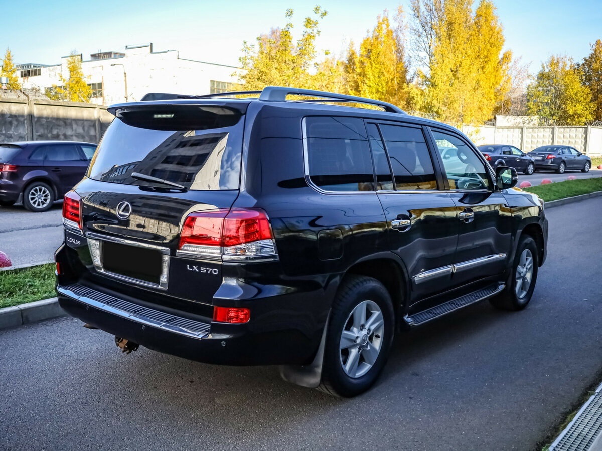 Lexus LX