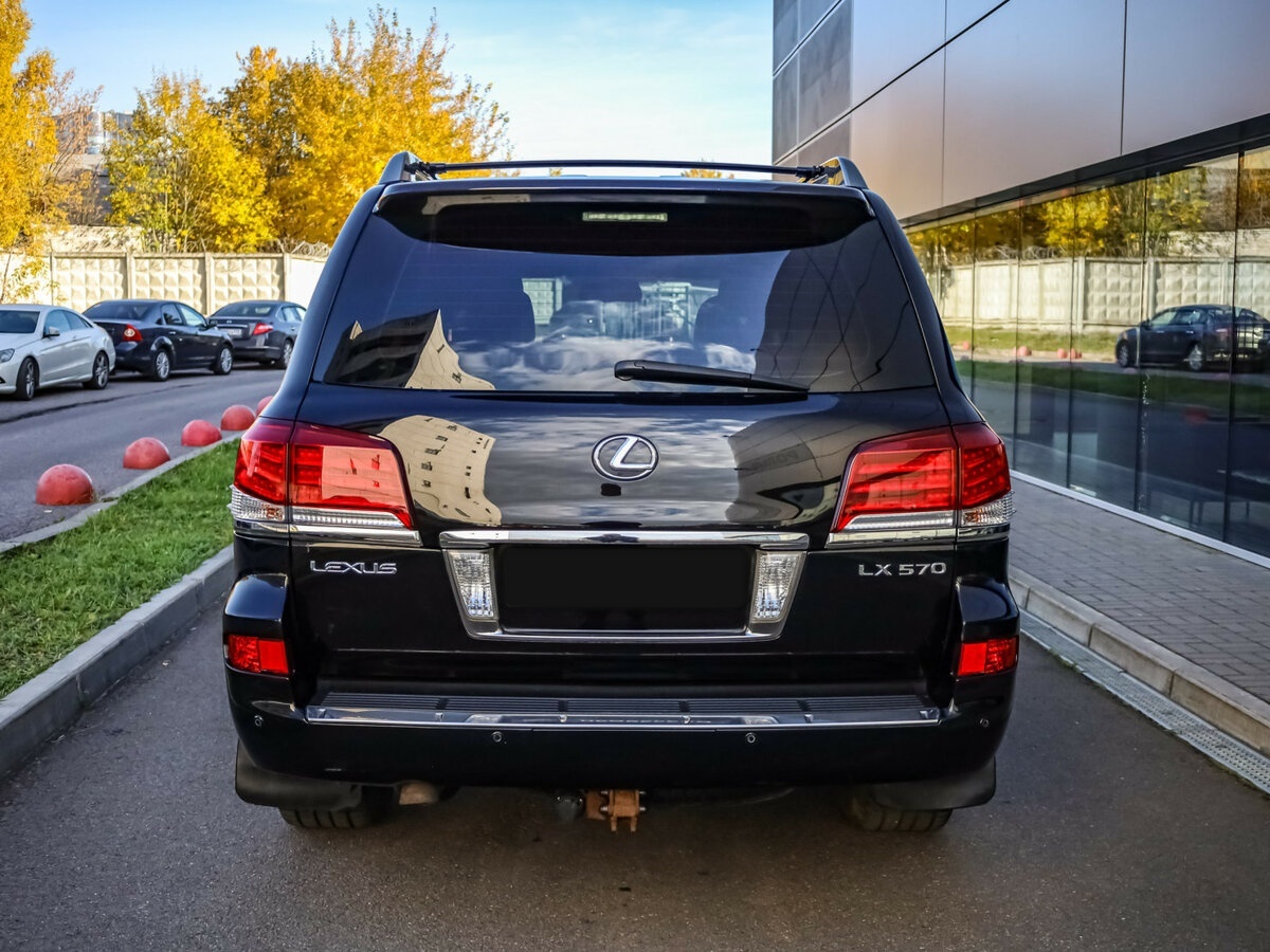 Lexus LX