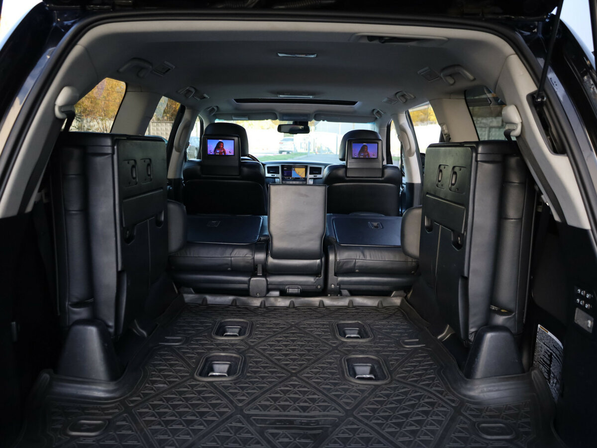 Lexus LX 2012