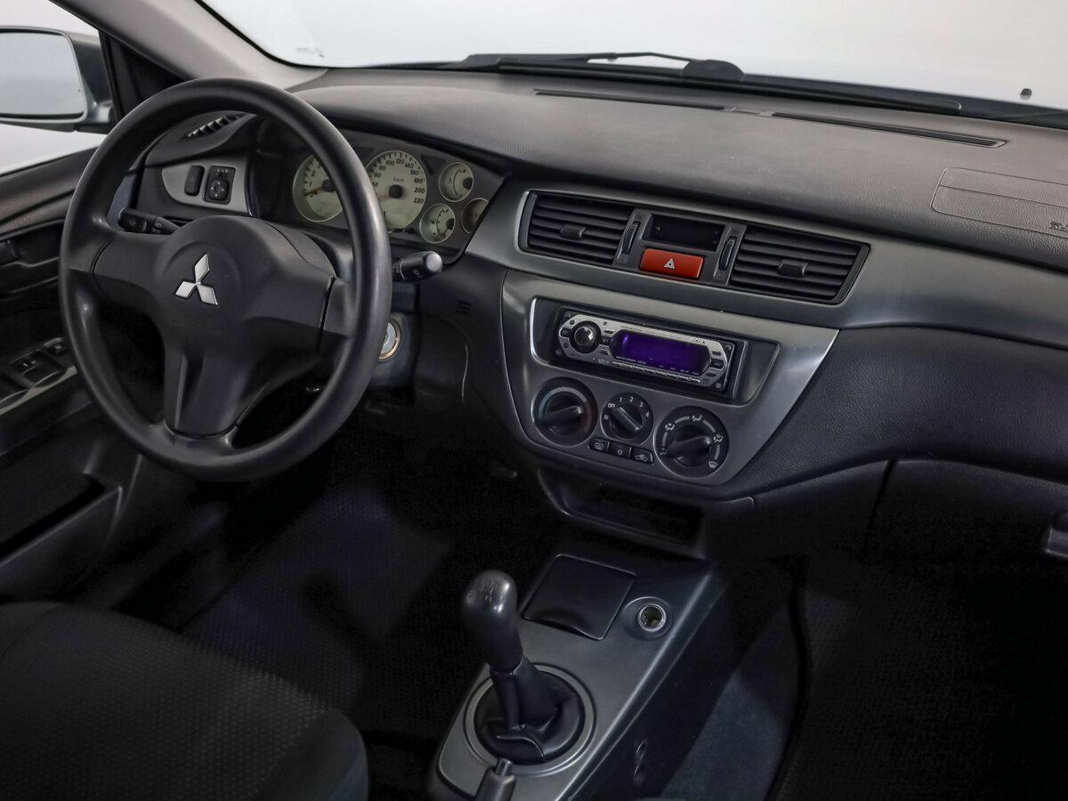 Mitsubishi Lancer