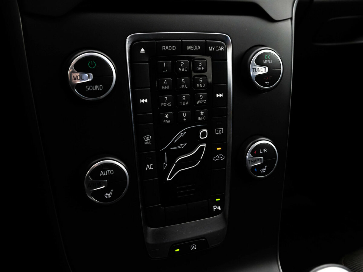 Volvo V40 Cross Country 2013