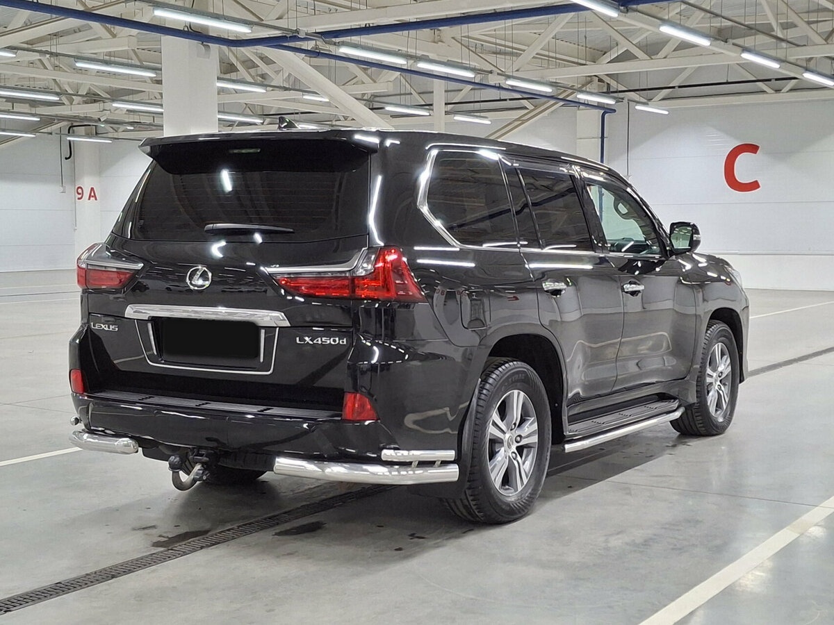 Lexus LX