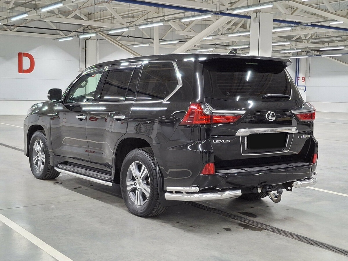 Lexus LX