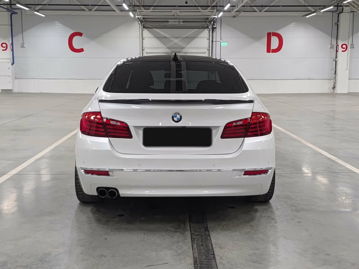 BMW 5 серии 2016