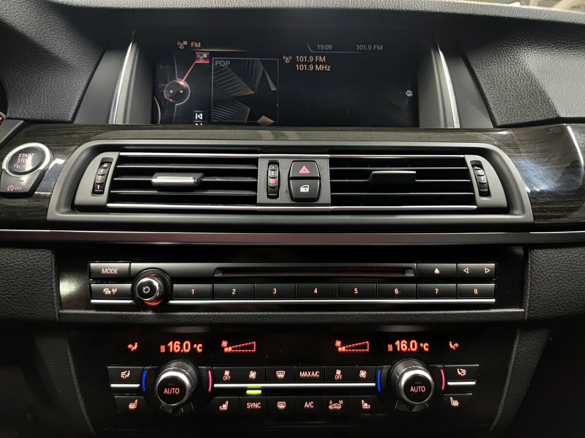 BMW 5 серии 2016