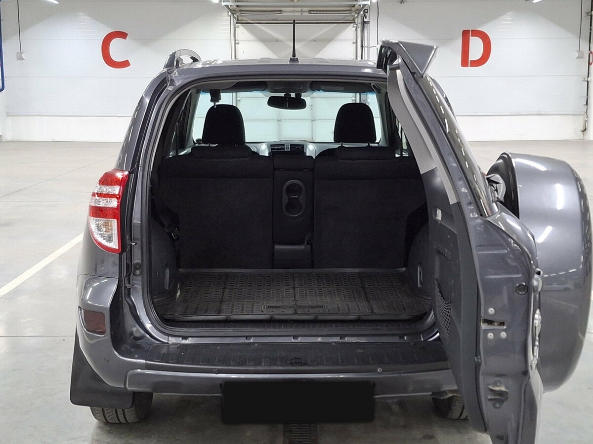 Toyota RAV4 2011