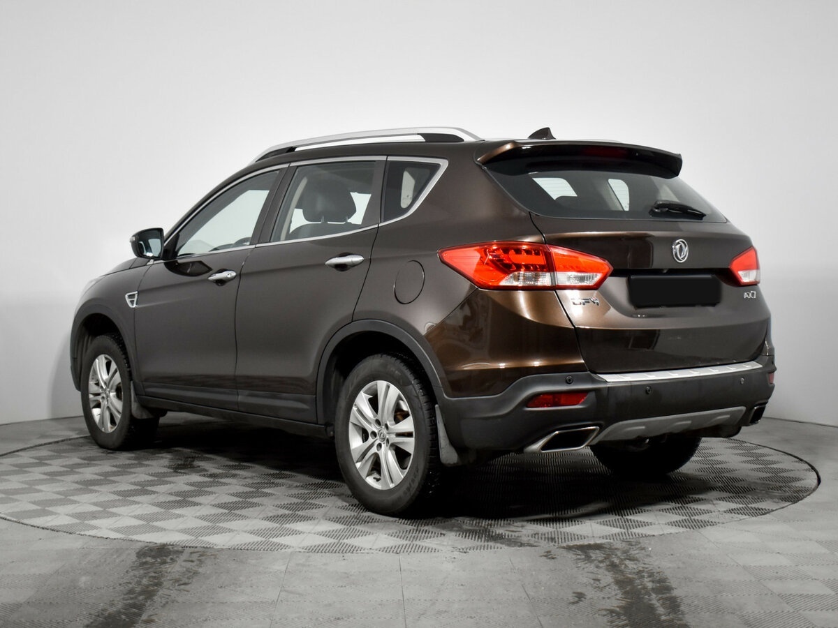 Dongfeng AX7