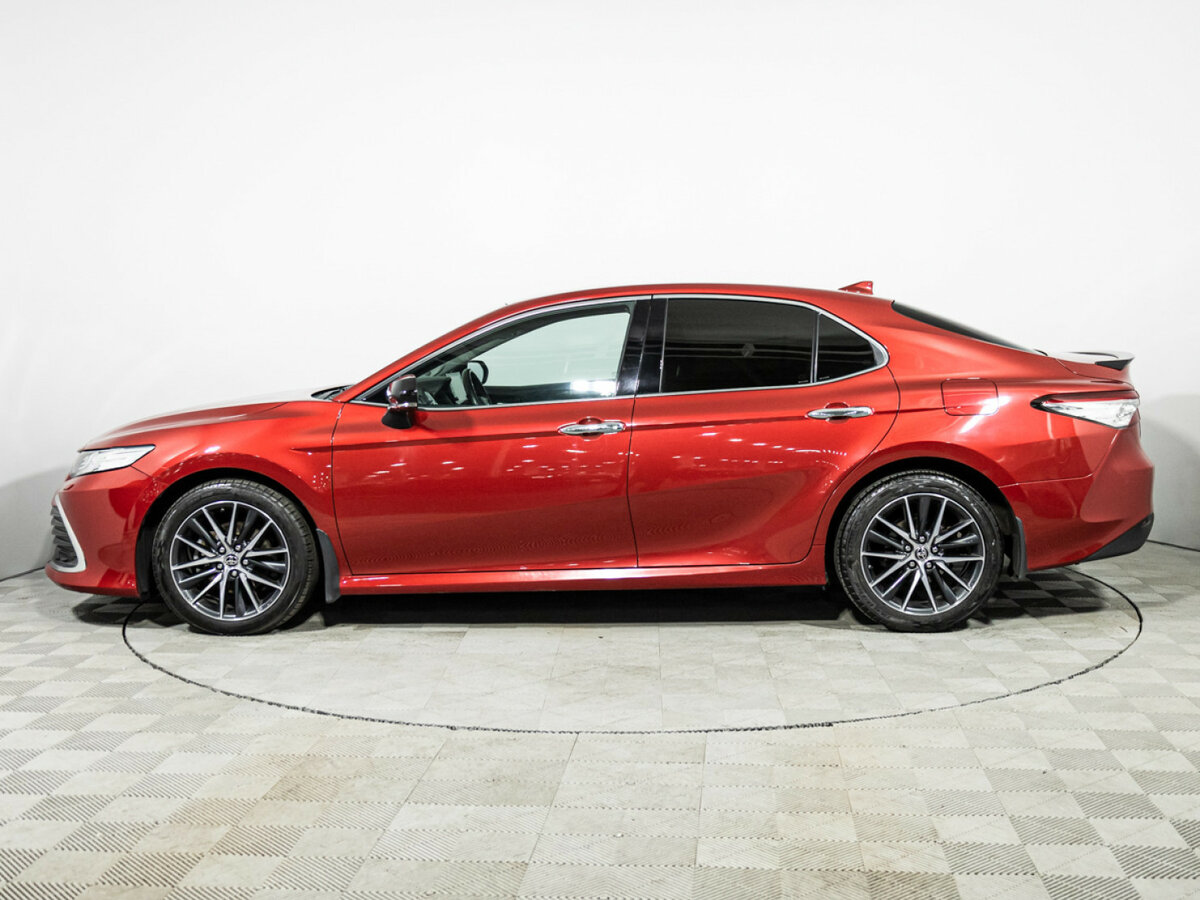 Toyota Camry 2021