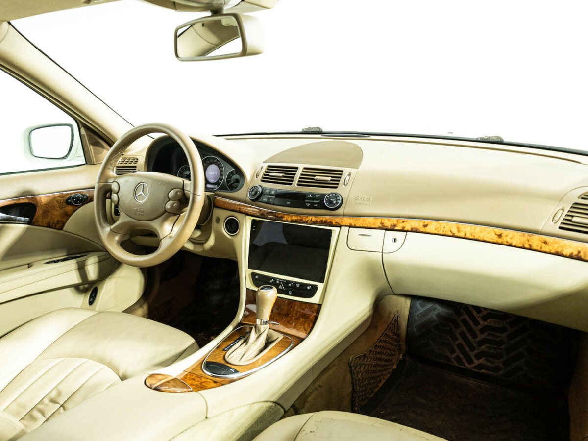 Mercedes-Benz E-Класс 2009