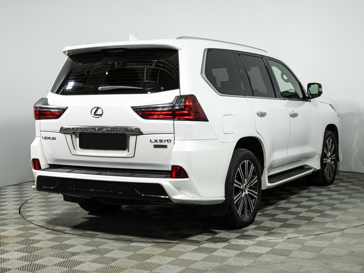 Lexus LX