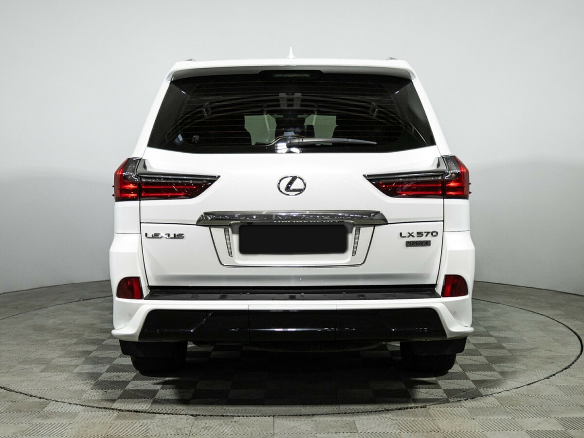 Lexus LX