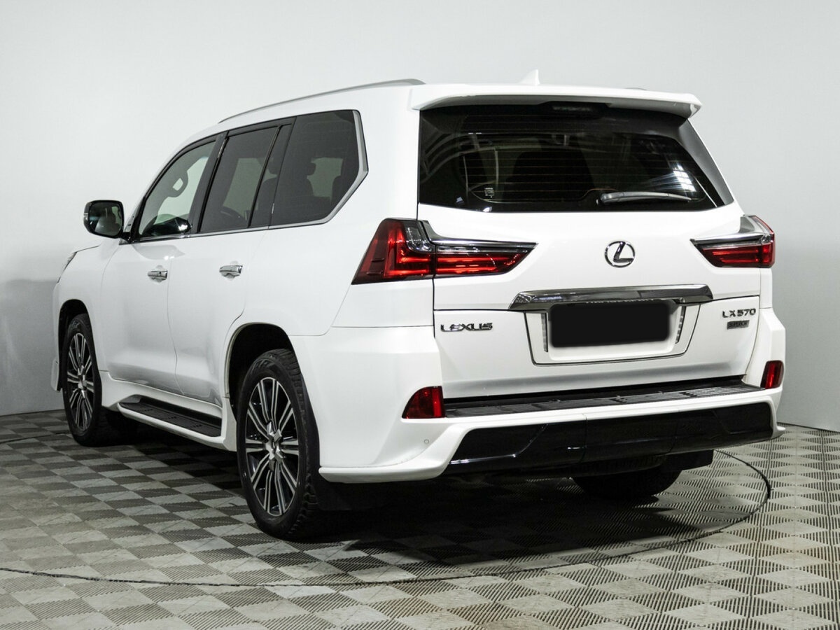 Lexus LX