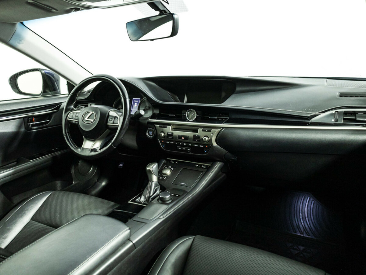 Lexus ES 2016