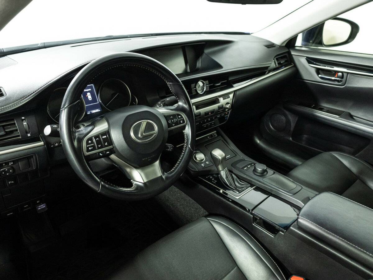 Lexus ES 2016
