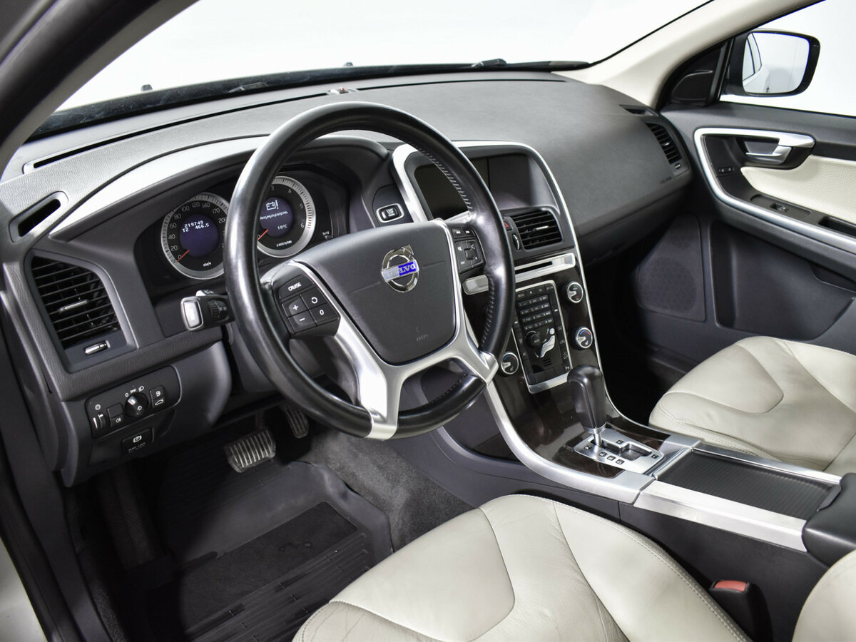 Volvo XC60 2011