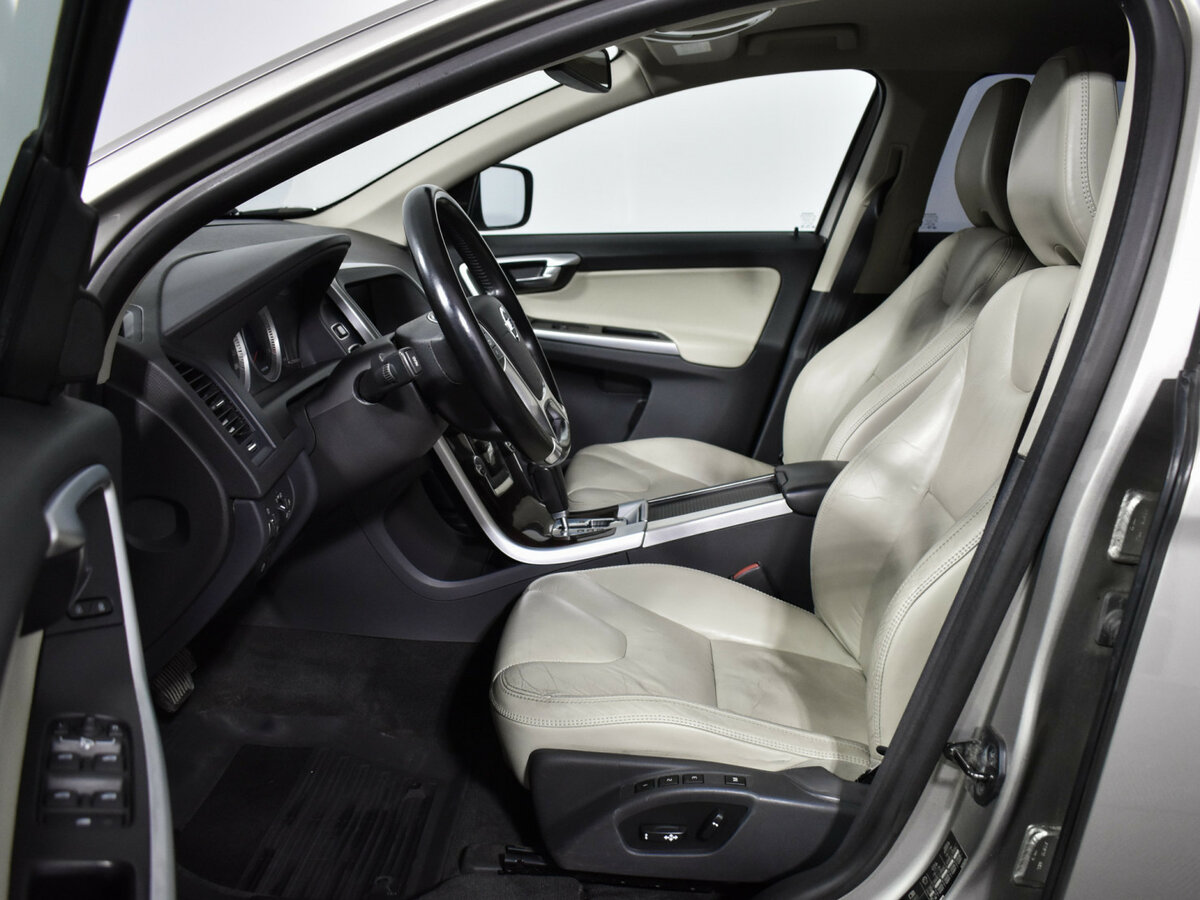 Volvo XC60 2011
