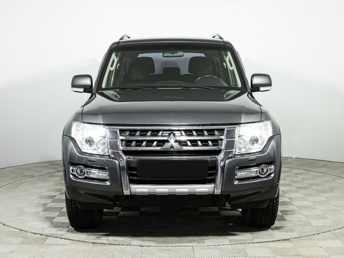 Mitsubishi Pajero 2015
