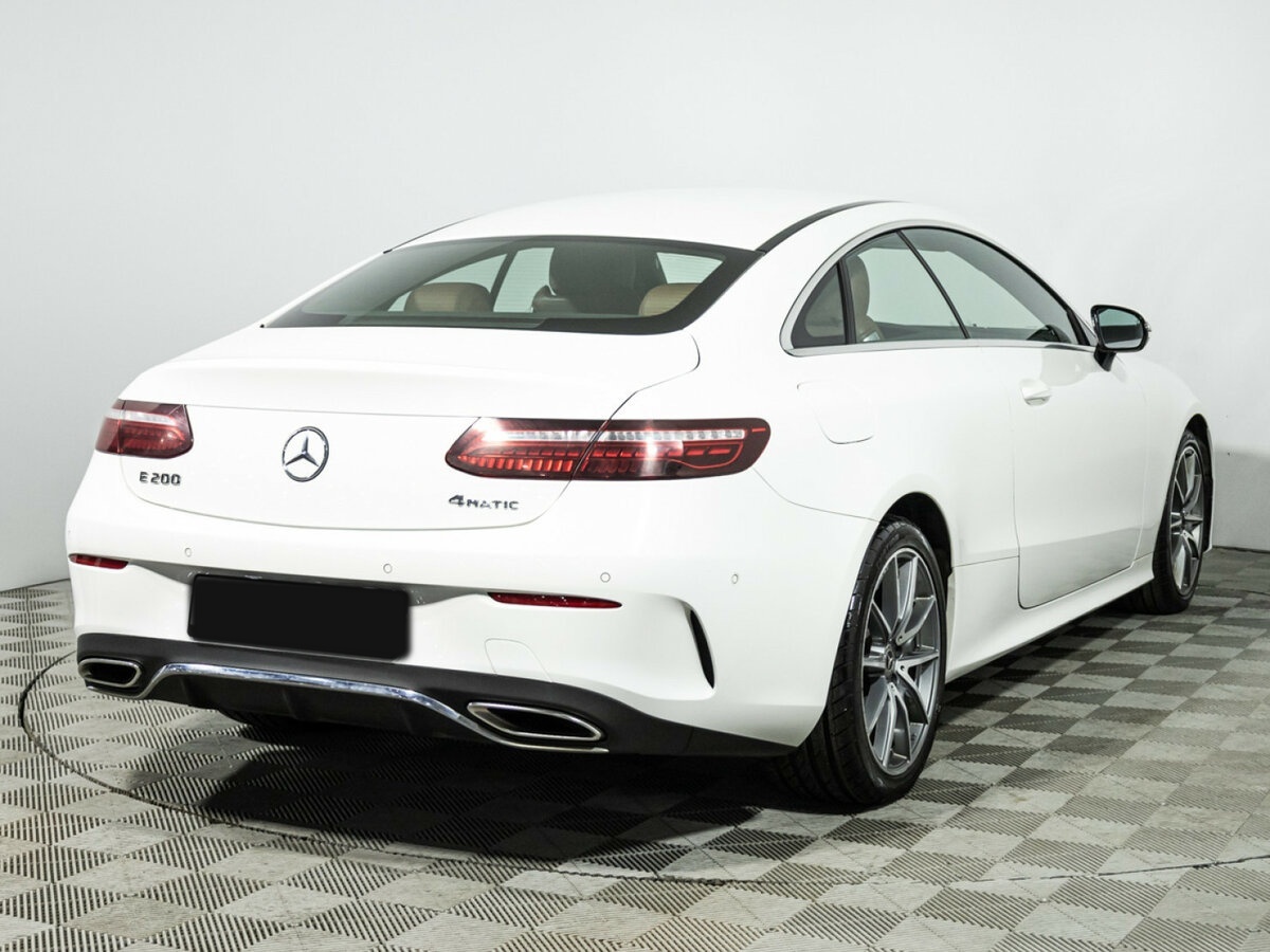 Mercedes-Benz E-Класс