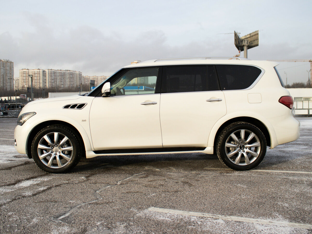 Infiniti QX80