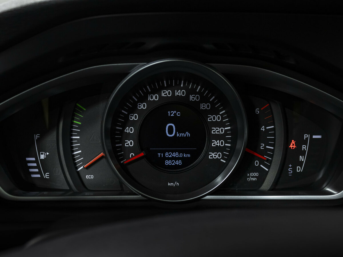Volvo V40 Cross Country 2013